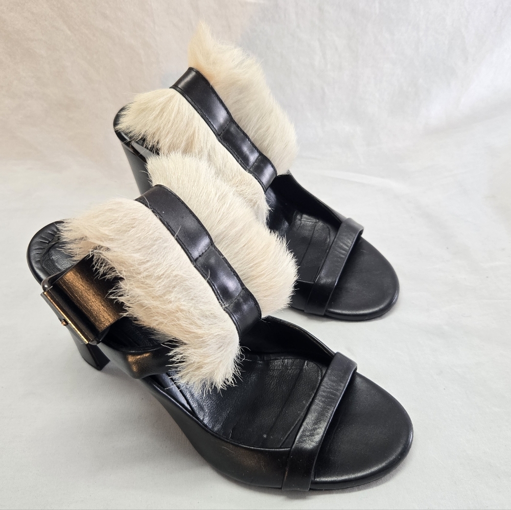 Zero + Maria Cornejo Women's 37.5 Black Leather Ankle Strap Sandals White Fur